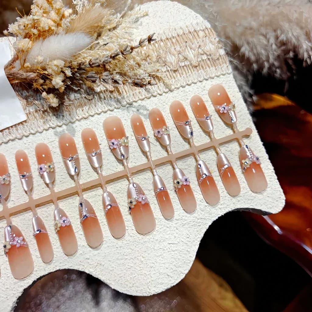 フローラル キャットアイ クリスタル アクセント ロング スティレット プッシュオンネイル