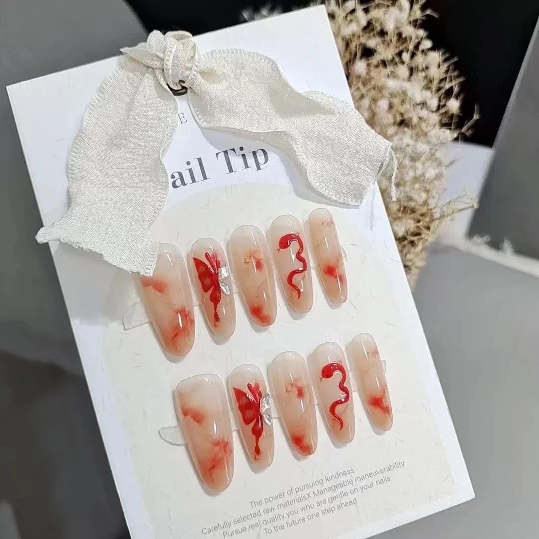ハンドメイド プレスオンネイル 蝶＆ヘビ柄 ロングアーモンド