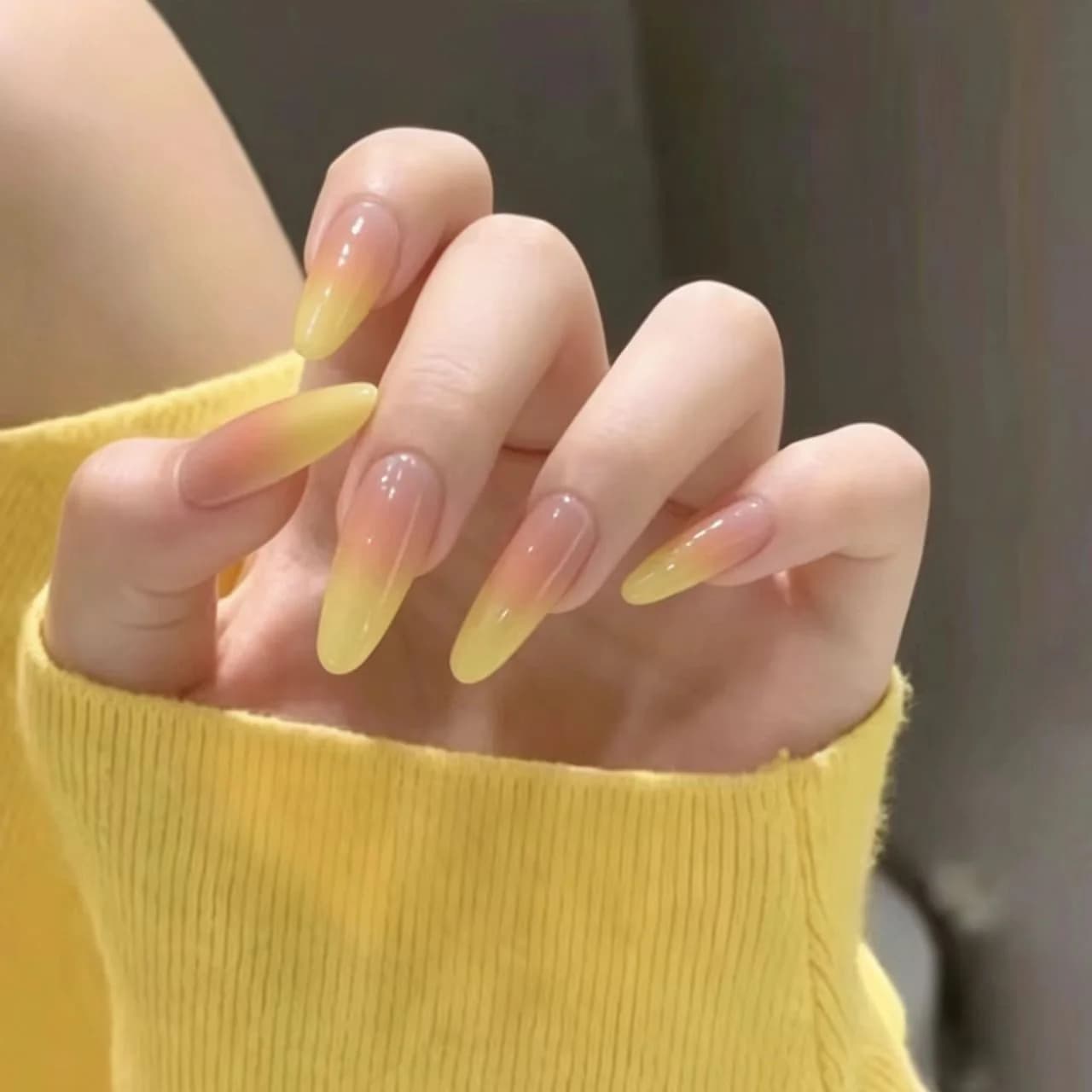 レモンイエロー キャットアイ プレスオンネイル ショート・ミディアム オーバル